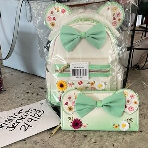 Loungefly NWT Minnie floral backpack and wallet set